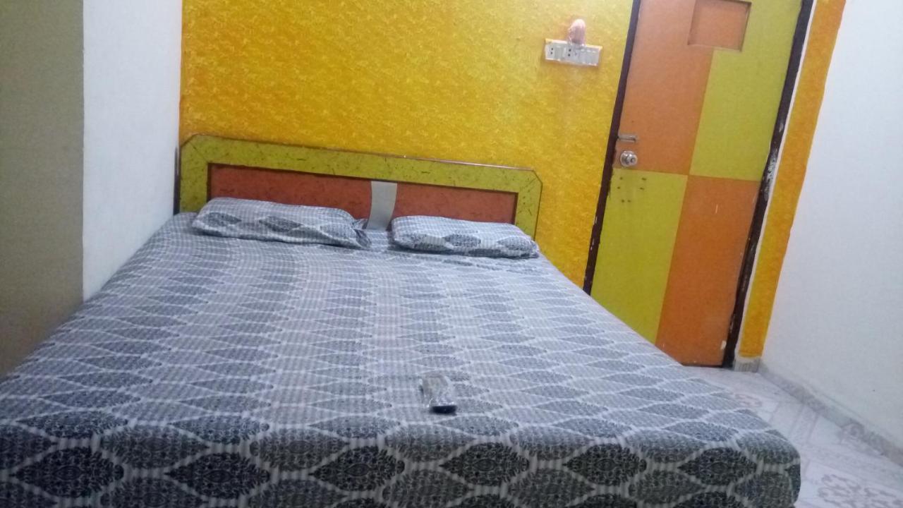 Hotel Sarang Lodge Panvel Extérieur photo